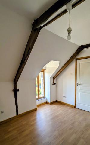 Longère avec 5 chambres près de Quistinic