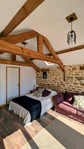 Longère avec 5 chambres près de Quistinic