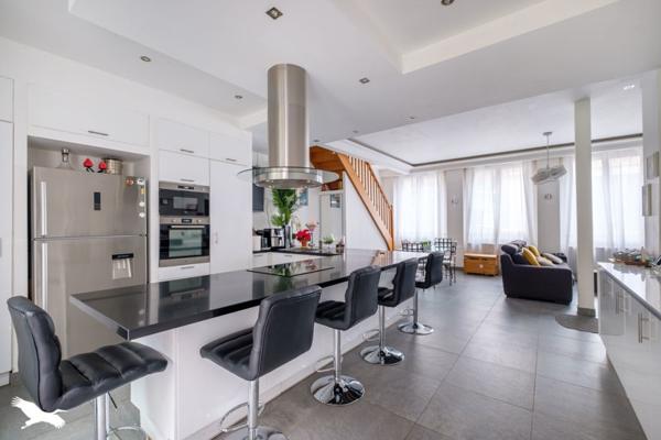 Appartement à vendre |  Villeurbanne |  4 pièces | 110,7 m²