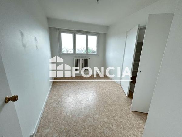 Location Appartement 4 pièces 91.69 m² - 66 RUE RABELAIS Angers 49000