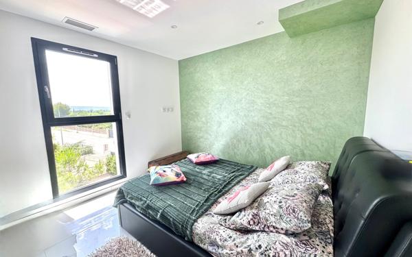 Maison à vendre    6 pièces •  Clarensac