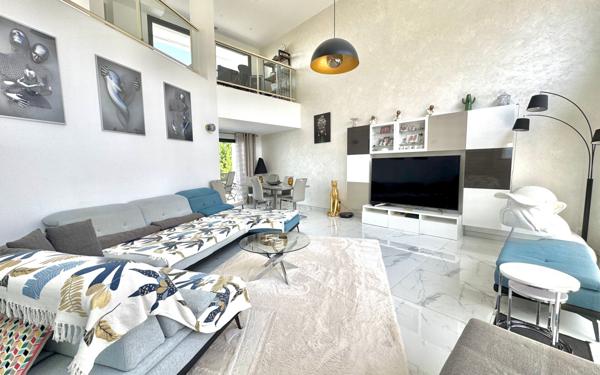 Maison à vendre    6 pièces •  Clarensac