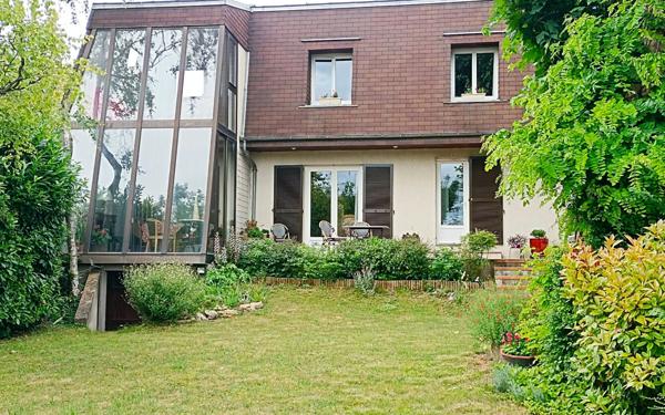 Maison à vendre    7 pièces • 124 m2 Créteil