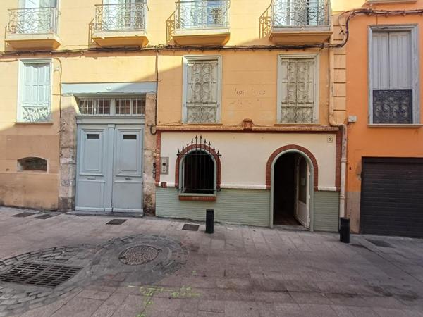 66000 PERPIGNAN - MURS COMMERCIAUX LIBRES  29.88 m²