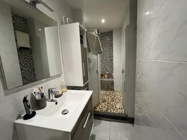 Appartement à vendre 175 000 € Villeurbanne 3 p 49 m² DPE E