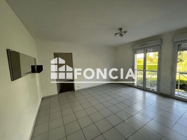 Location Appartement 3 pièces 52.4 m² - CHEMIN DES GRENELLES Saumur 49400