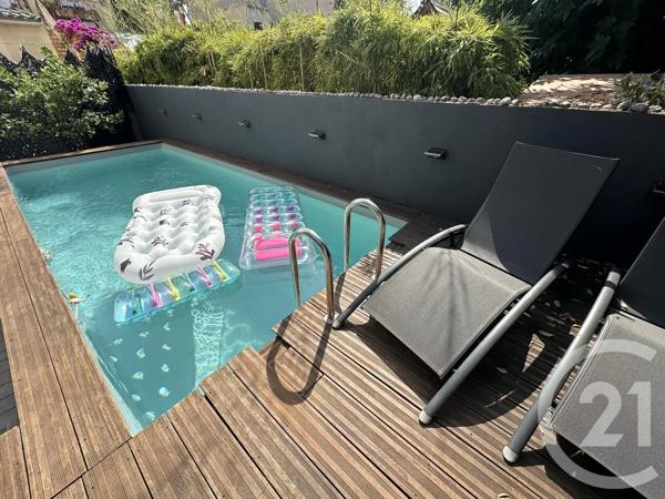 Maison à vendre  4 pièces - 98 m 2   ST CYR SUR MER  - 83