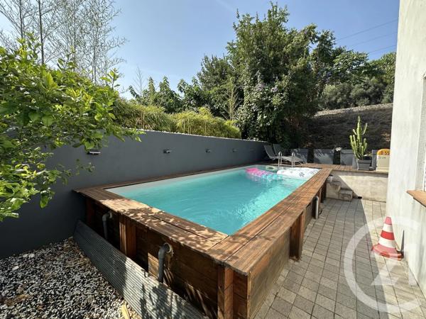 Maison à vendre  4 pièces - 98 m 2   ST CYR SUR MER  - 83