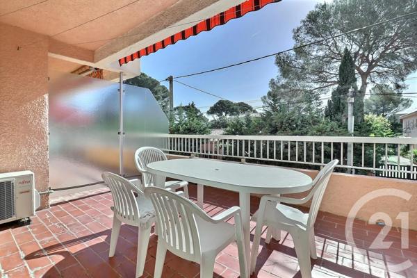 Appartement F1 Bis à vendre  2 pièces - 31,14 m 2   FREJUS  - 83