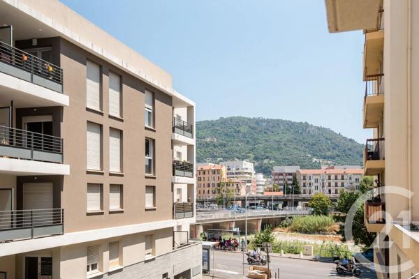 Appartement F2 à vendre  2 pièces - 47,50 m 2   NICE  - 06