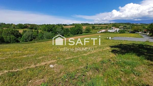 TERRAIN A BATIR 1300 M2 / VIABILISE / CALME