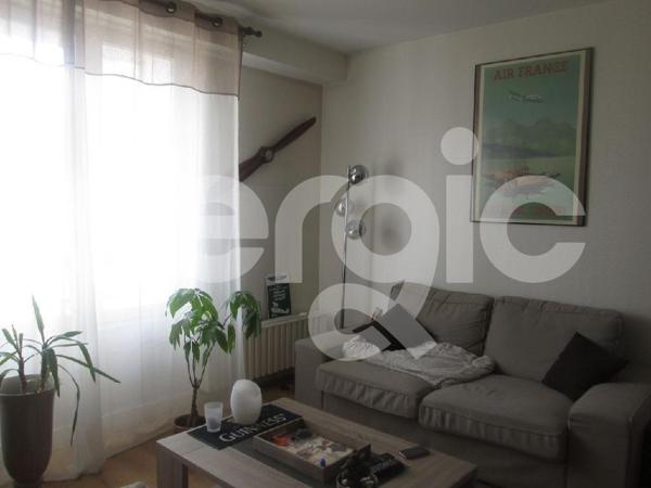 Location 3 Pieces 63 60500 Chantilly 42 0016 02 0034