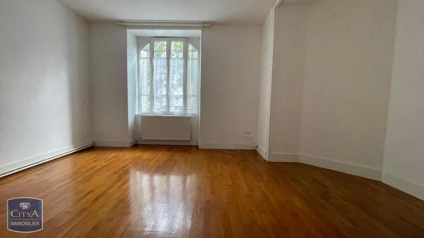 Appartement à louer 3 pièces 68.26m² Dijon (21000)