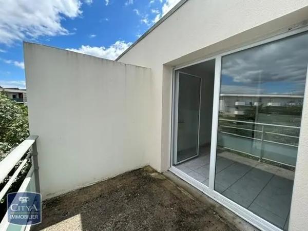 Appartement à louer 2 pièces 45.25m² Poitiers (86000)