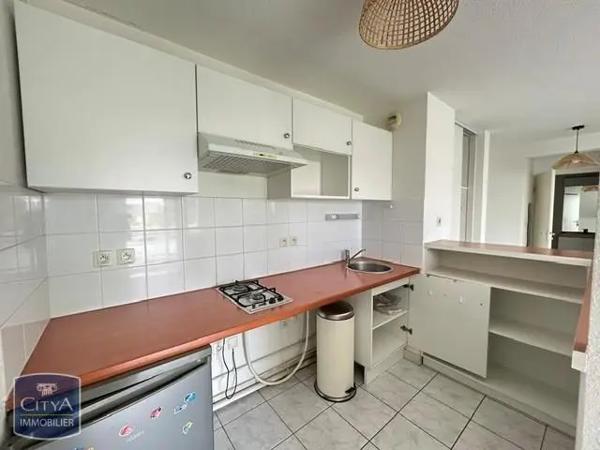 Appartement à louer 2 pièces 45.25m² Poitiers (86000)