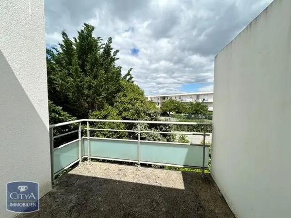 Appartement à louer 2 pièces 45.25m² Poitiers (86000)