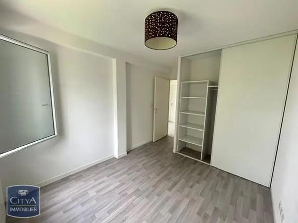 Appartement à louer 2 pièces 45.25m² Poitiers (86000)