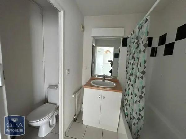 Appartement à louer 2 pièces 45.25m² Poitiers (86000)