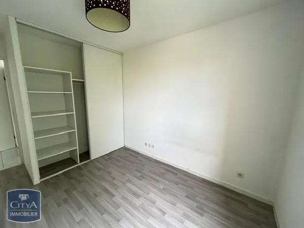 Appartement à louer 2 pièces 45.25m² Poitiers (86000)