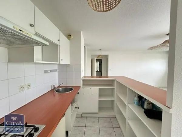 Appartement à louer 2 pièces 45.25m² Poitiers (86000)
