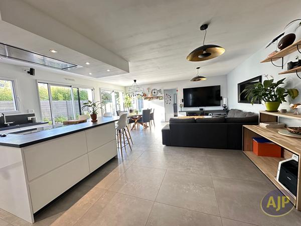 Vente maison Sautron : 527 500 € - AJP Immobilier Sautron