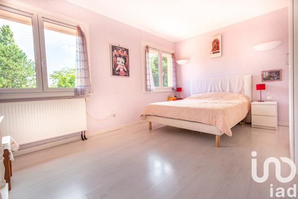 Maison à vendre 6 pièces 220 m² Saint-Étienne-de-Tulmont