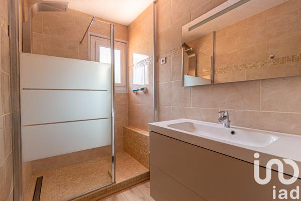 Maison à vendre 6 pièces 220 m² Saint-Étienne-de-Tulmont