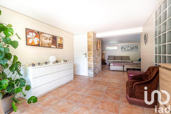 Maison à vendre 6 pièces 220 m² Saint-Étienne-de-Tulmont