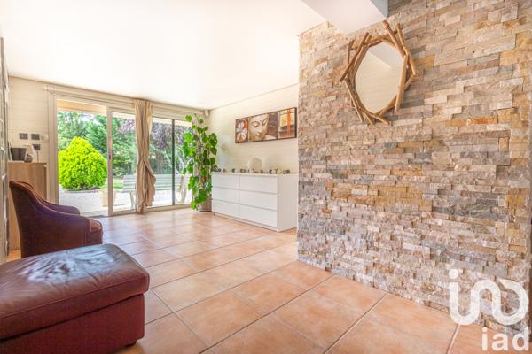 Maison à vendre 6 pièces 220 m² Saint-Étienne-de-Tulmont