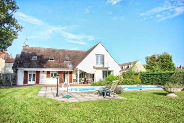 A 5 minutes de la gare.