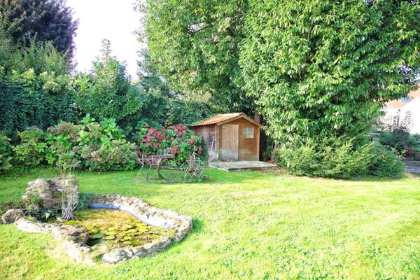 A 5 minutes de la gare.