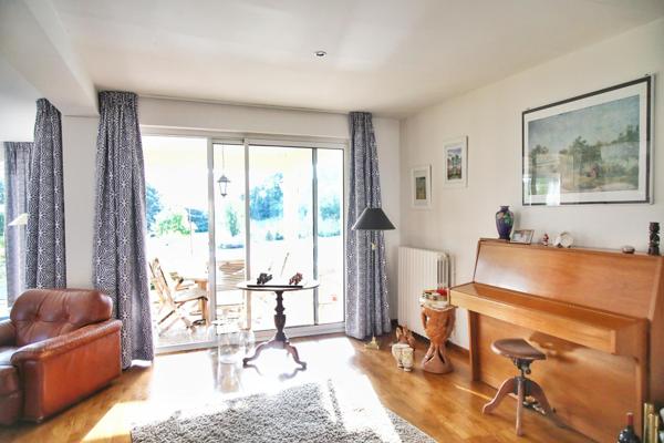 A 5 minutes de la gare.