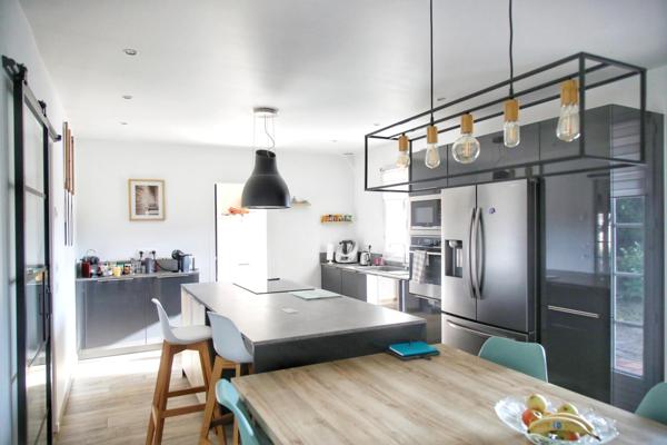 A 5 minutes de la gare.