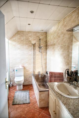 A 5 minutes de la gare.