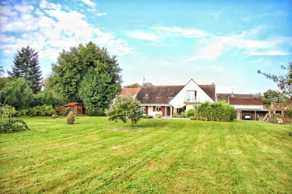 A 5 minutes de la gare.