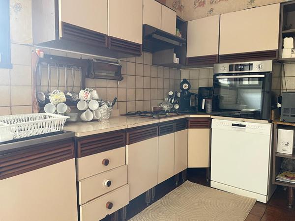 Maison 145 m² Avanne ? Grand terrain arboré de 2288 m² ? Fort potentiel