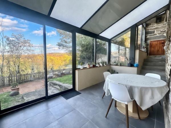 Coudes (63114) charmante maison de village rénovée avec extérieurs – Coudes