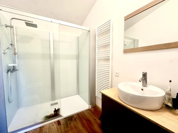 Coudes (63114) charmante maison de village rénovée avec extérieurs – Coudes