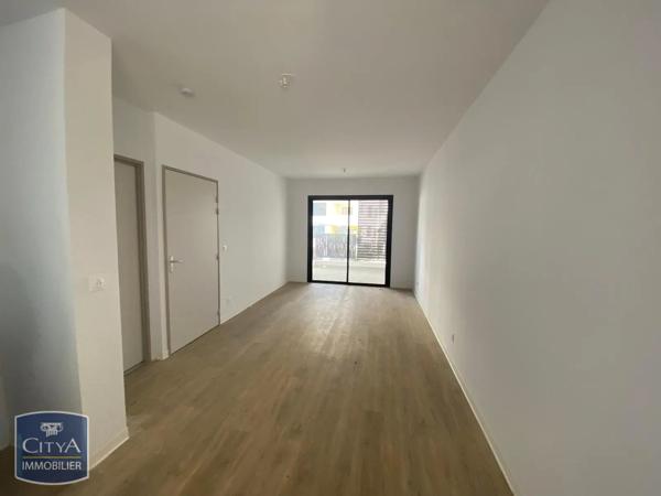 Appartement à louer 2 pièces 41.11m² Le Tampon (97430)
