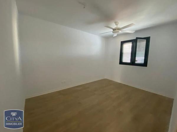Appartement à louer 2 pièces 41.11m² Le Tampon (97430)