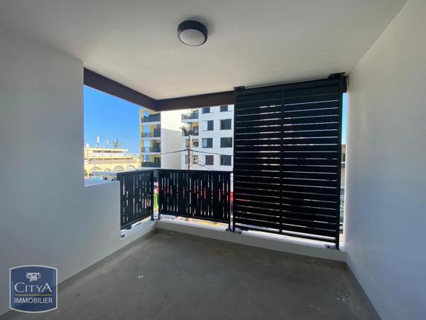 Appartement à louer 2 pièces 41.11m² Le Tampon (97430)