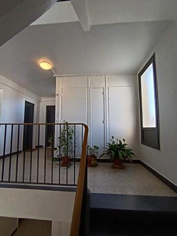 GRAND APPARTEMENT 3 PIECES AVEC BALCON VUE DEGAGEE ET PARKING