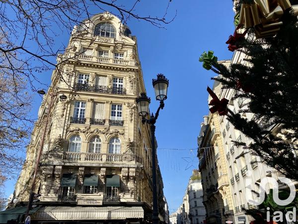 Apartment for sale 2 rooms 54 m² Paris 17