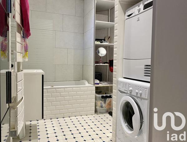 Apartment for sale 2 rooms 54 m² Paris 17