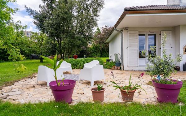 Maison à vendre    5 pièces • 130 m2 Mâcon