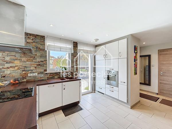 MAISON A SAISIR SUR OFFRE 4 pièces avec garage piscine et pool house