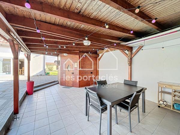 MAISON A SAISIR SUR OFFRE 4 pièces avec garage piscine et pool house