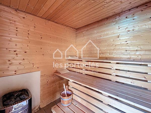 MAISON A SAISIR SUR OFFRE 4 pièces avec garage piscine et pool house