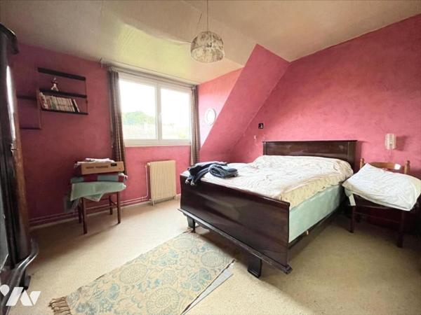 MAISON SEMI-MITOYENNE DE LOTISSEMENT