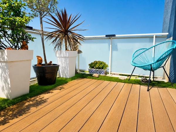 Canet Plage – 7ème et Dernier étage d'exception, dans résidence de standing, T2 avec cabine de couchage vue mer, terrasse de 21 m², piscine chauffée et garage